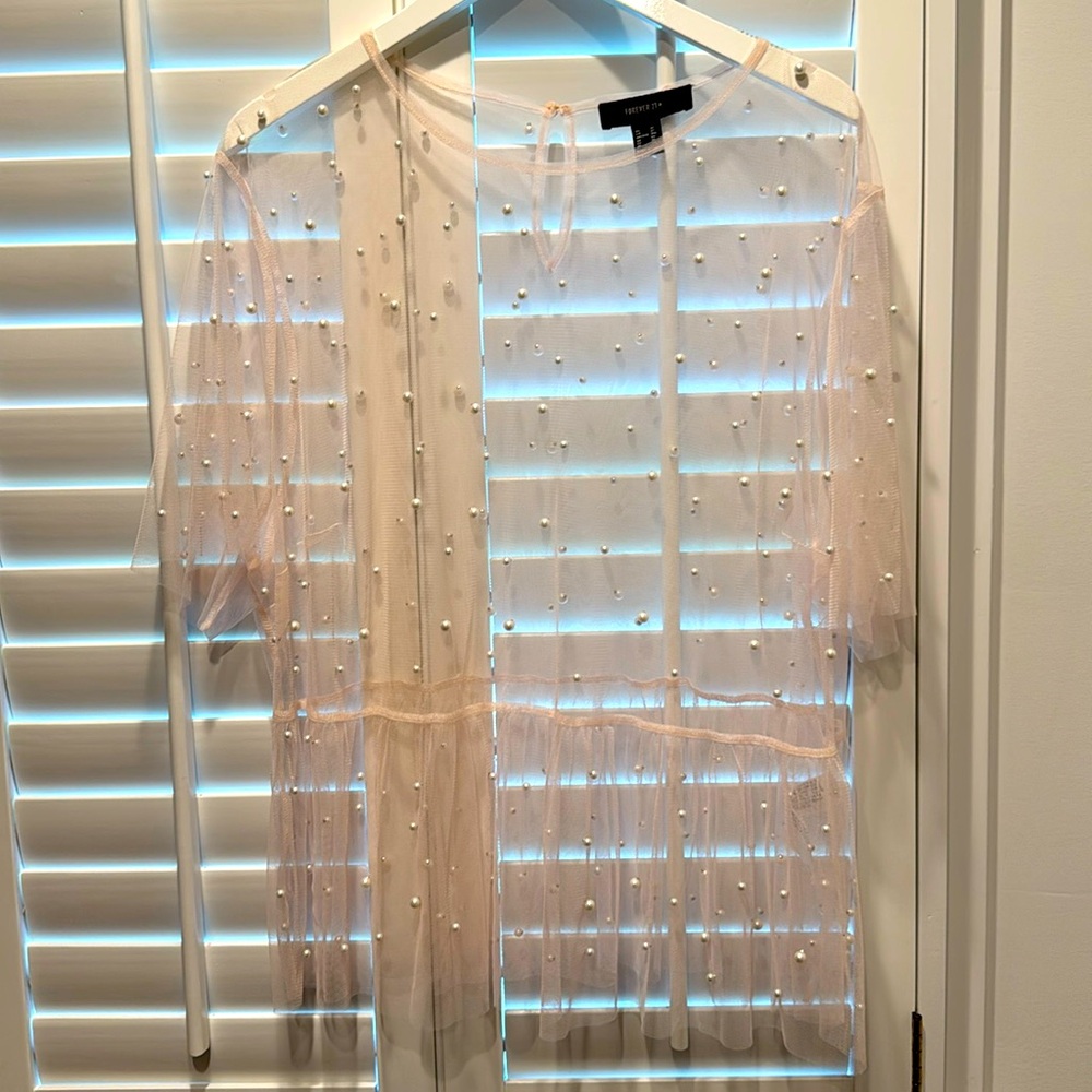 Brand new 3X Forever 21 see-through light, pink, beige pearl top. So beautiful